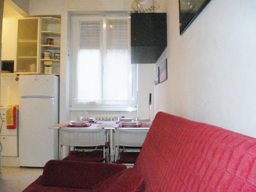 Apartment Melozzo Milán Habitación foto